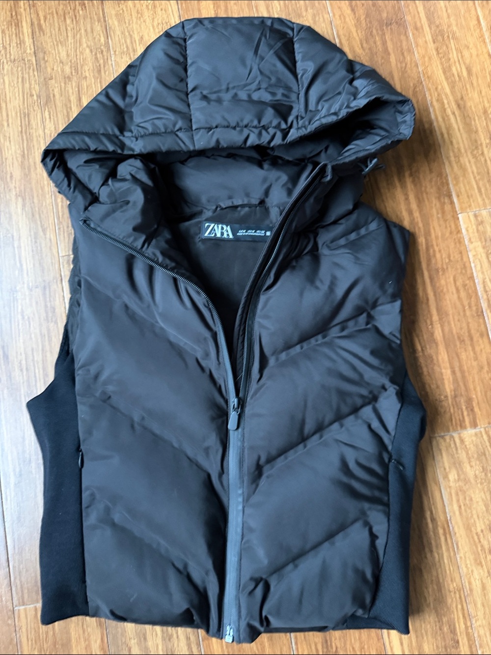 ZARA Womens Black Hooded Cropped Puffer Vest